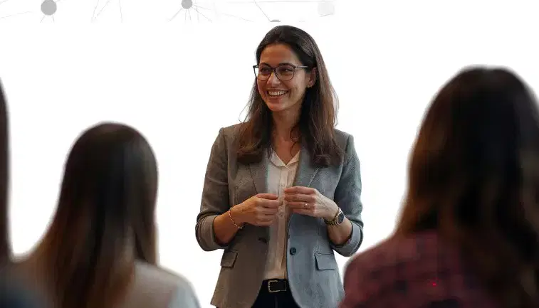 Taller Integración efectiva de la Inteligencia Artificial en la enseñanza del inglés: planificación, evaluación y aplicaciones en el aula