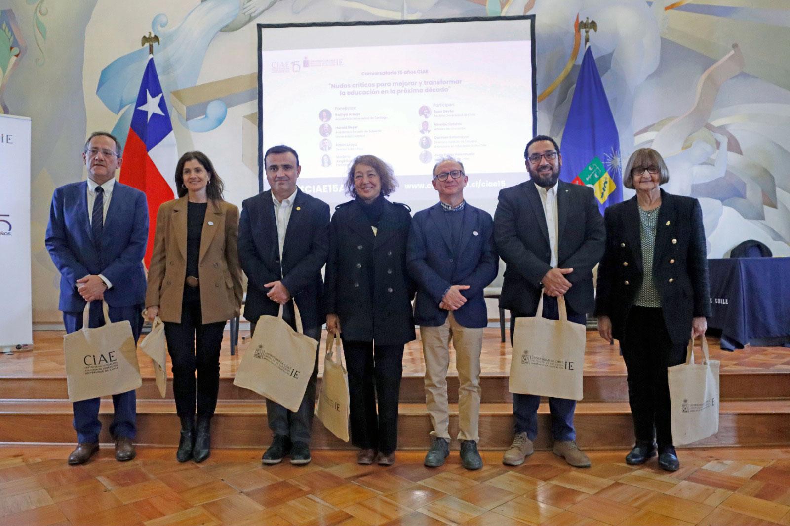 Rectora Devés y Ministro Cataldo encabezaron ceremonia de aniversario número 15 del CIAE