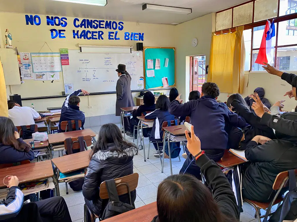 Investigación del CIAE revela que estereotipos de género pesan en la elección de electivos en 3° y 4° medio