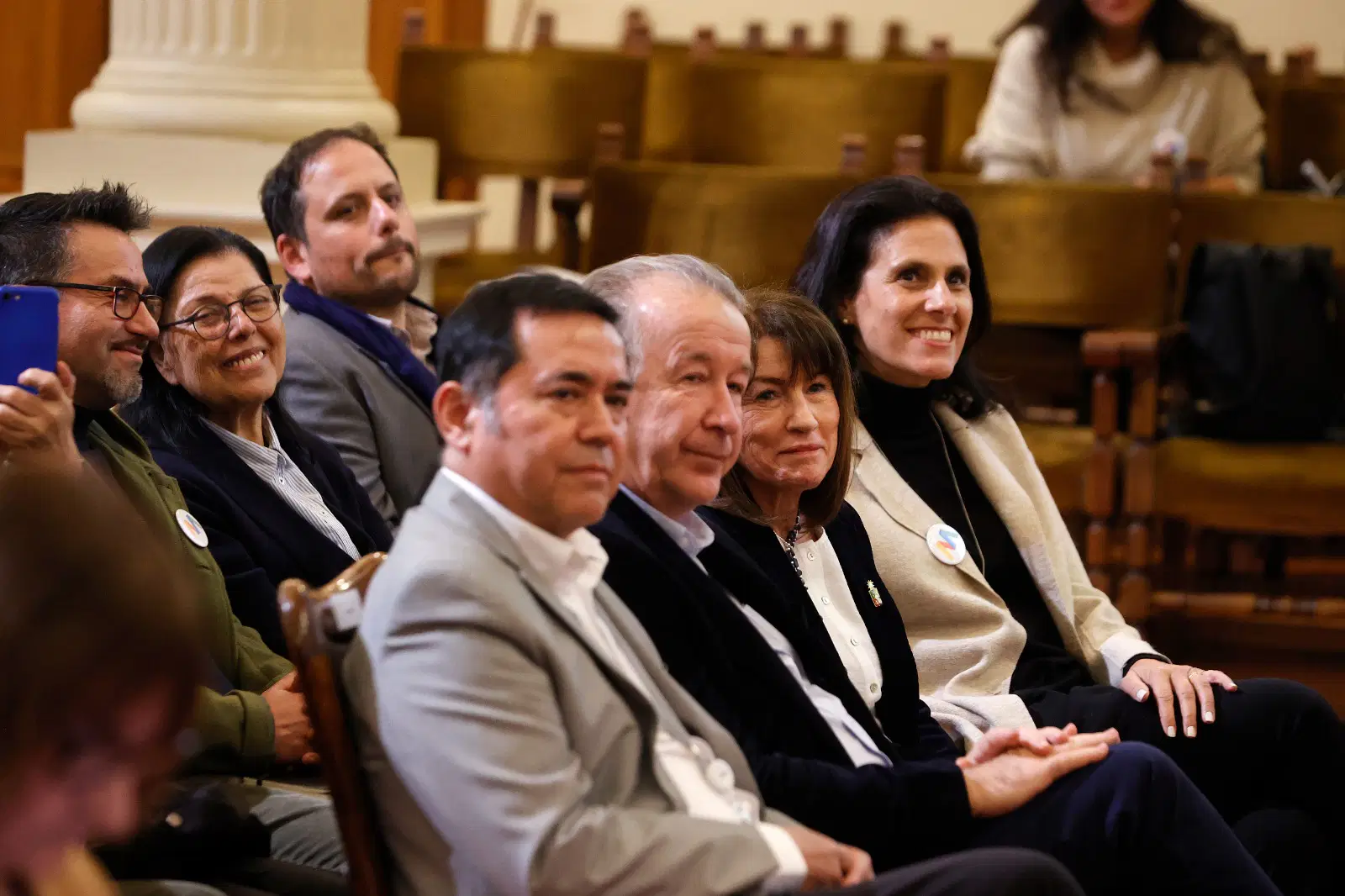 El decano Francisco Martínez y la profesora Alejandra Mizala.