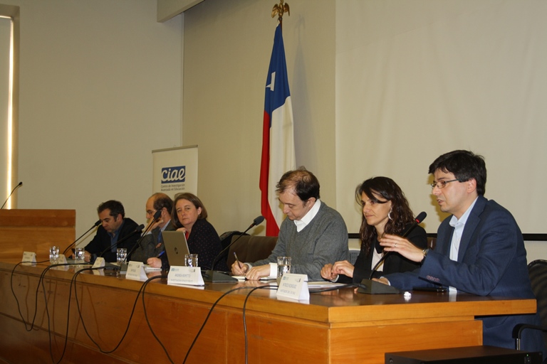 Expertos coincidieron en la necesidad de incorporar variable territorial en políticas públicas en educación