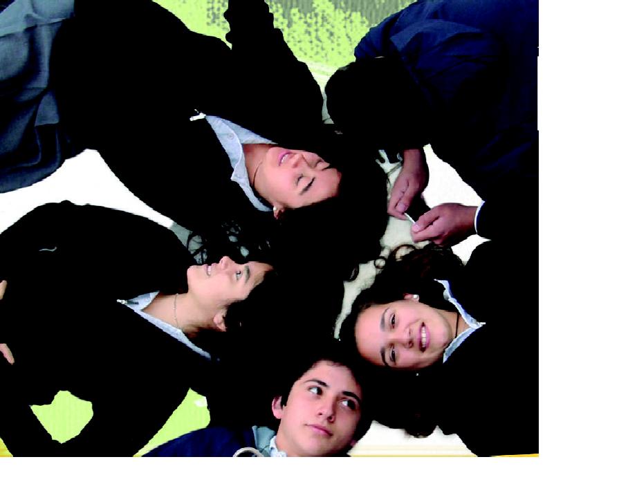 Estudiantes combaten el bullying con canciones, afiches y cuentos
