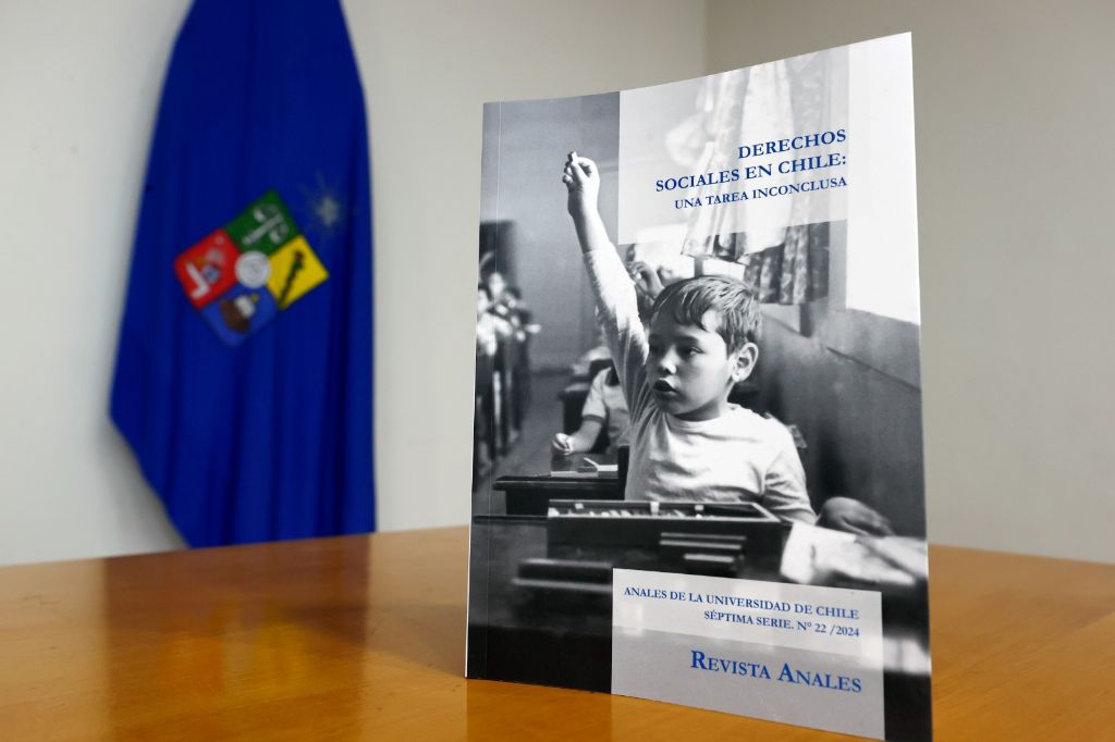 Con dos publicaciones: Investigadores del CIAE destacan en nueva edición de la revista Anales de la U. de Chile