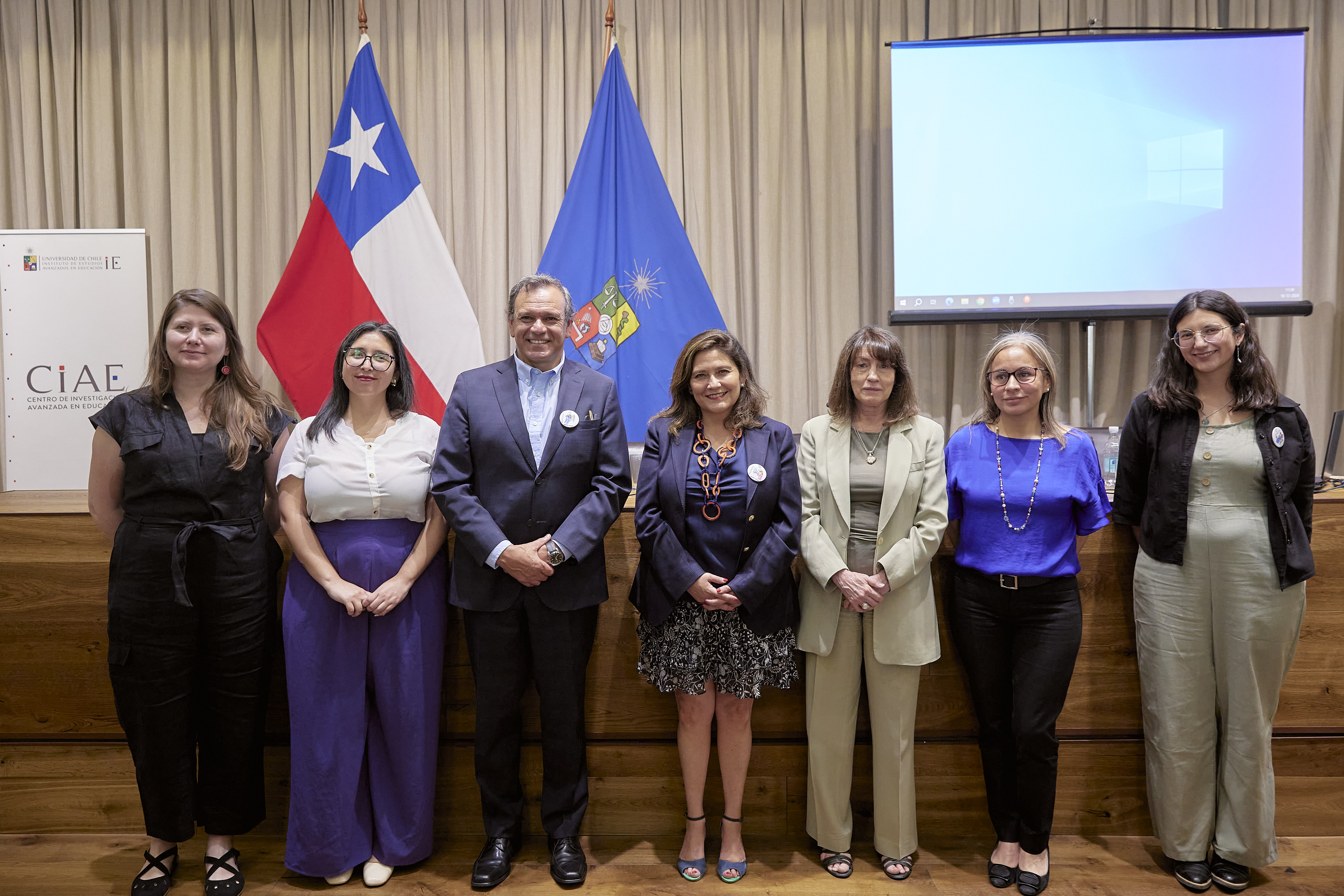 Sólo un 30% de las mujeres elige carreras STEM: ¿Dónde se origina la brecha y qué efectos tiene?