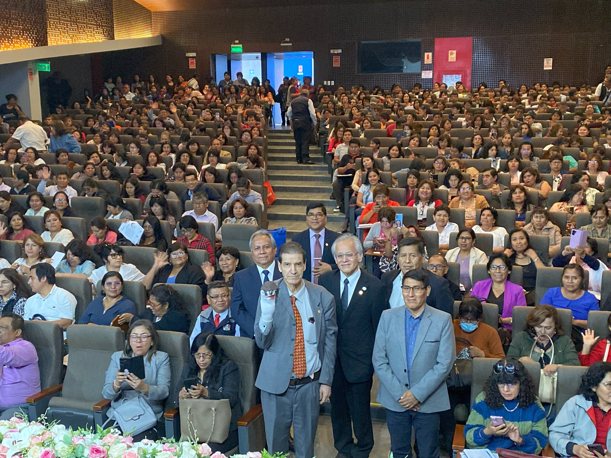 Investigador del CIAE capacita a más de 1500 profesores de Perú en pensamiento matemático y computacional